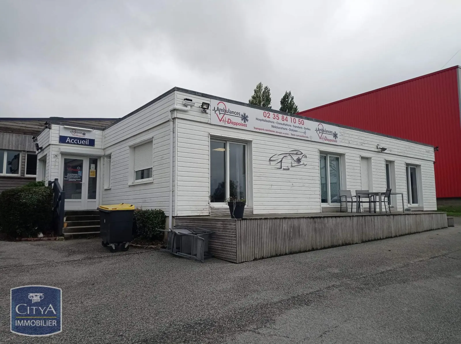 Photo 1 Local Professionnel