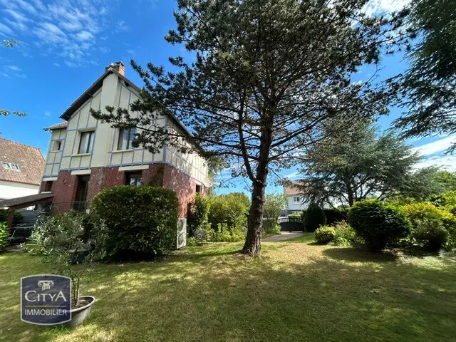 Photo 1 Maison 5 pièces 138m²