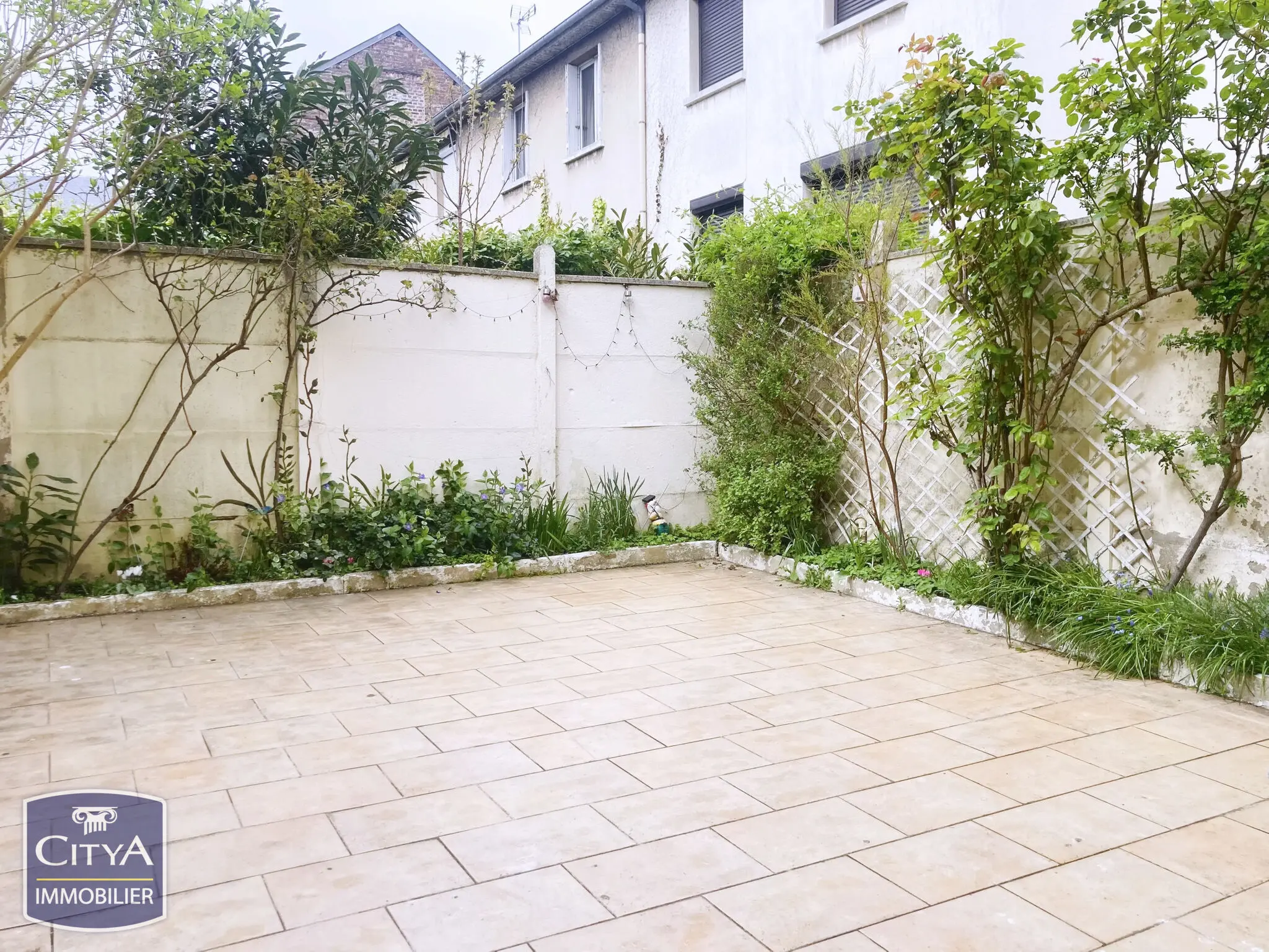 Photo 1 Maison 5 pièces 93m²