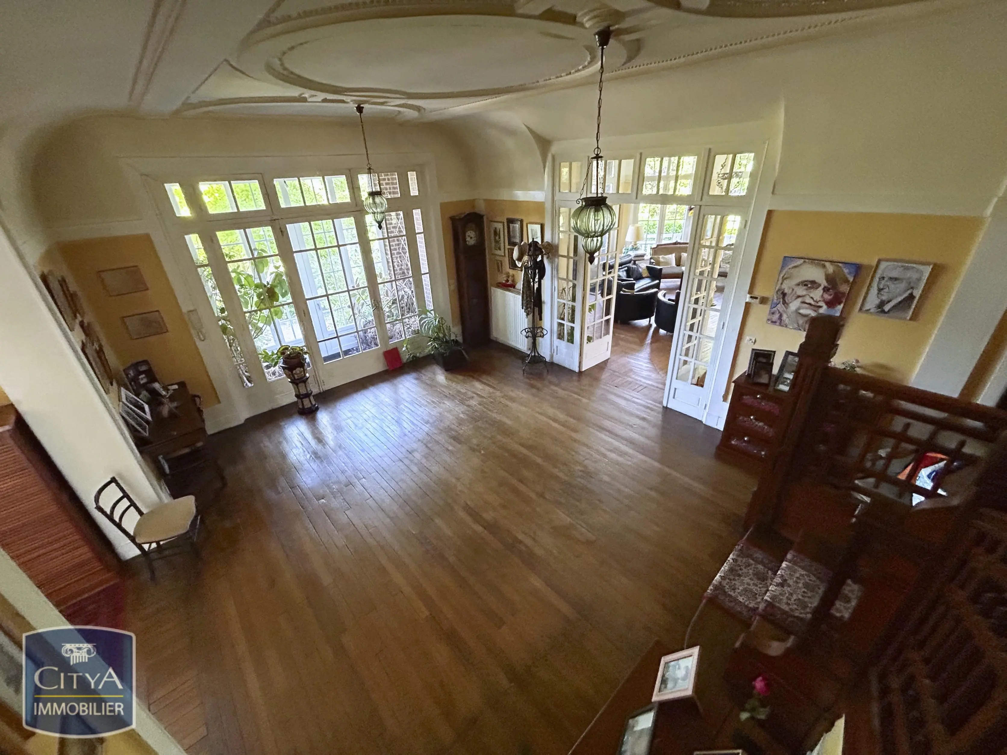 Photo 5 Maison 8 pièces 307.76m²