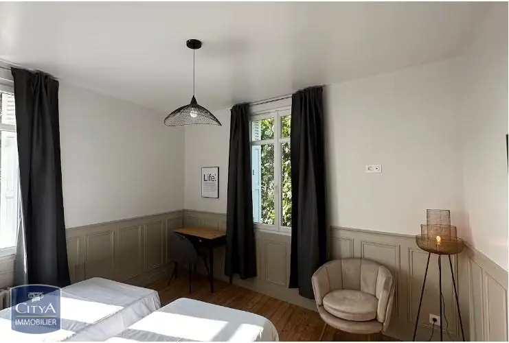 Photo 6 Maison 6 pièces 198m²