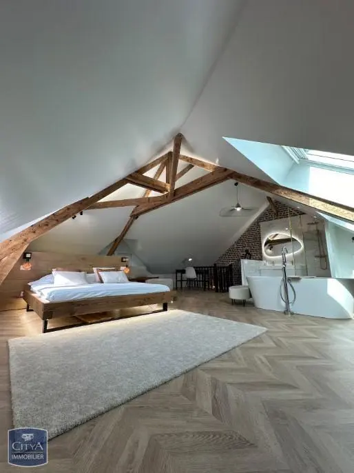 Photo 8 Maison 6 pièces 198m²