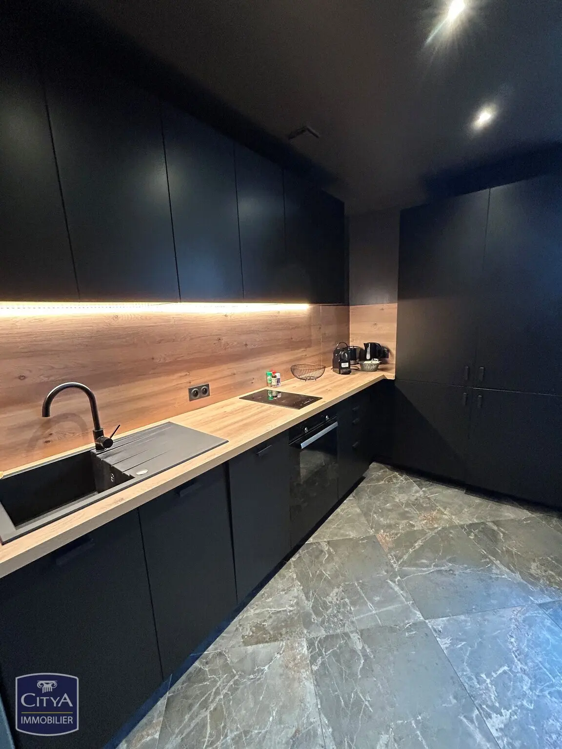 Photo 17 Maison 9 pièces 198m²