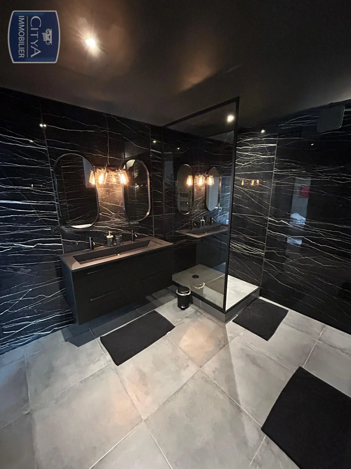 Photo 19 Maison 6 pièces 198m²