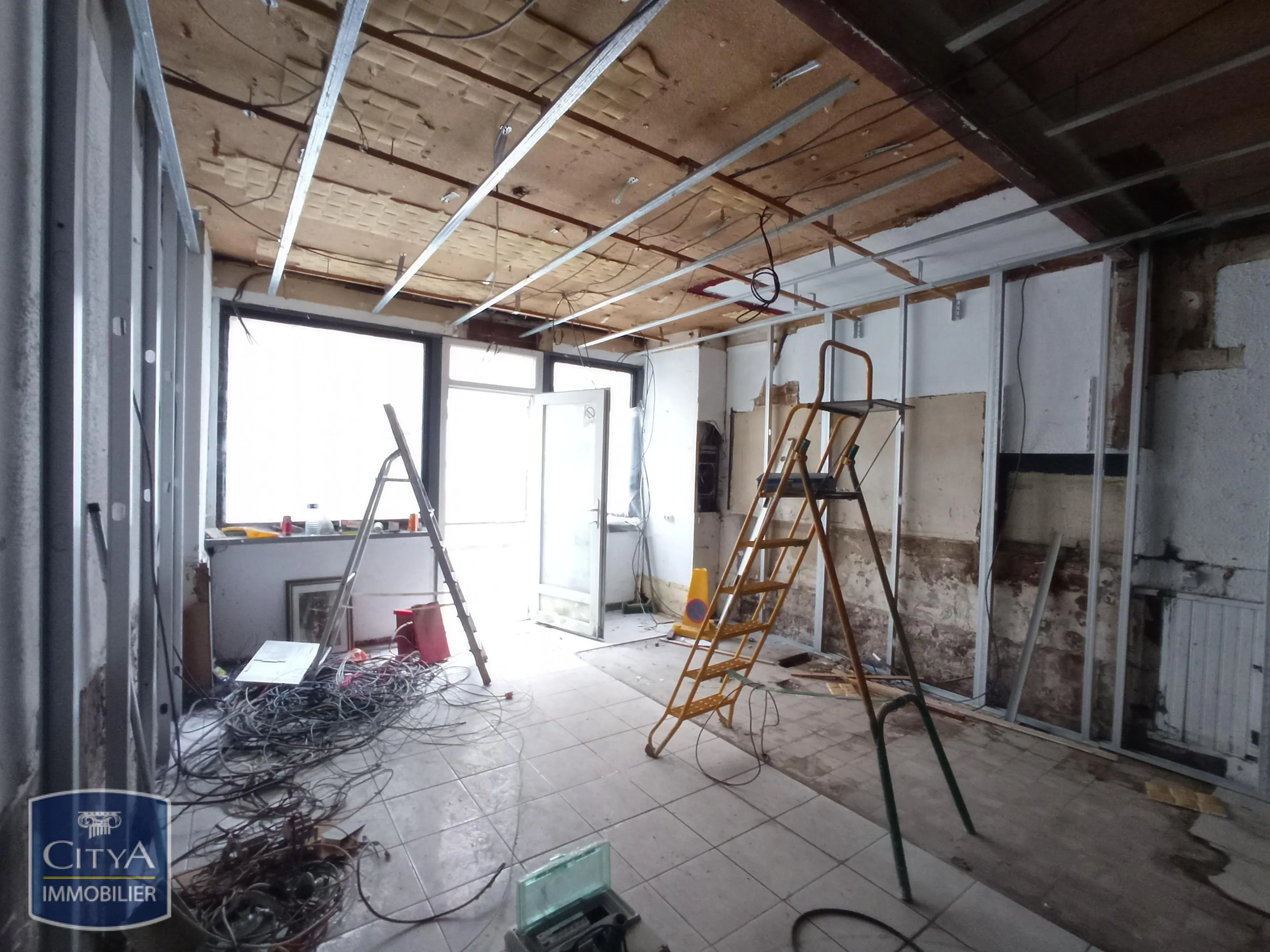 Photo 3 Local Commercial 115m²