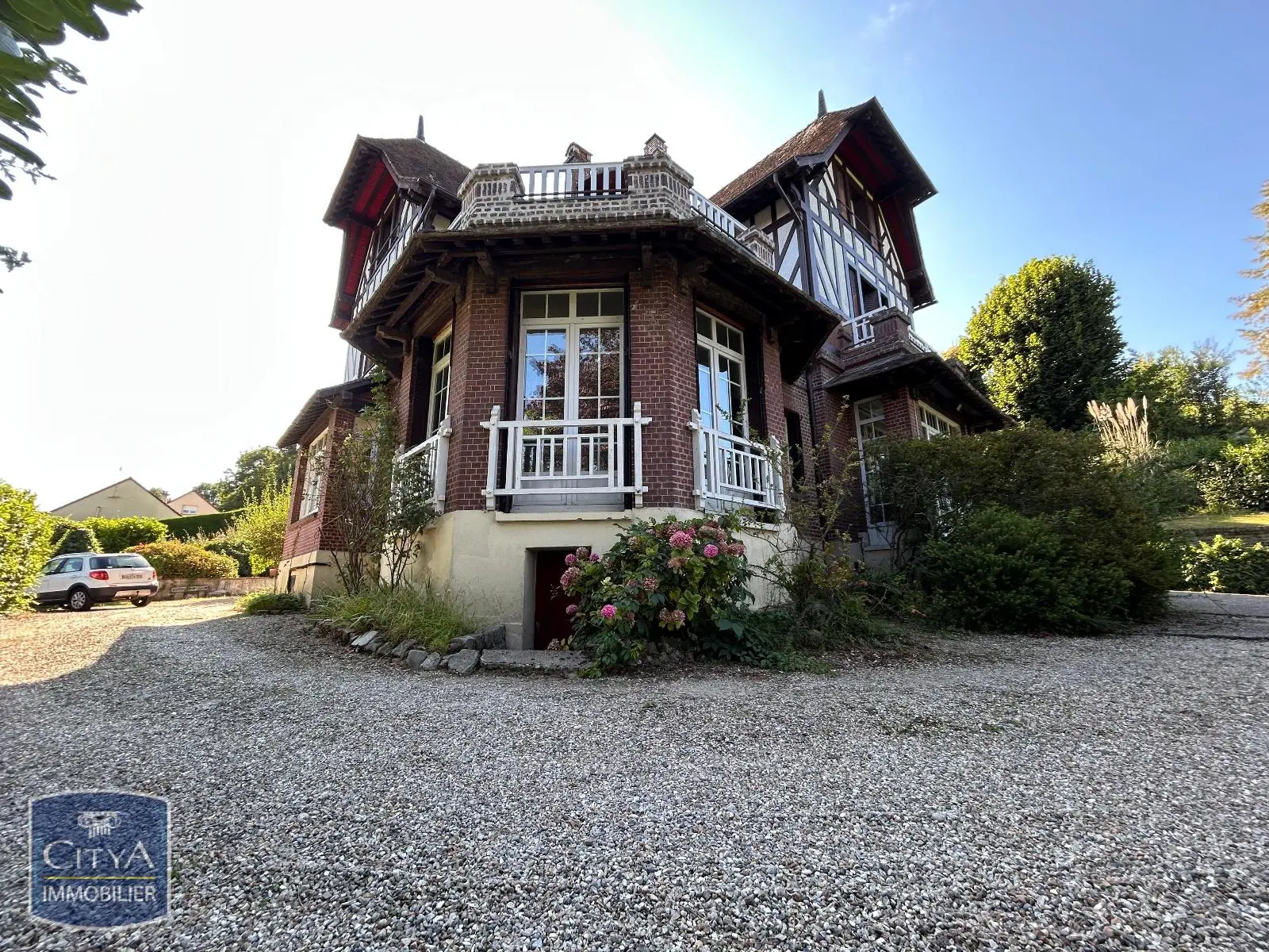 Photo 3 Maison 8 pièces 307.76m²