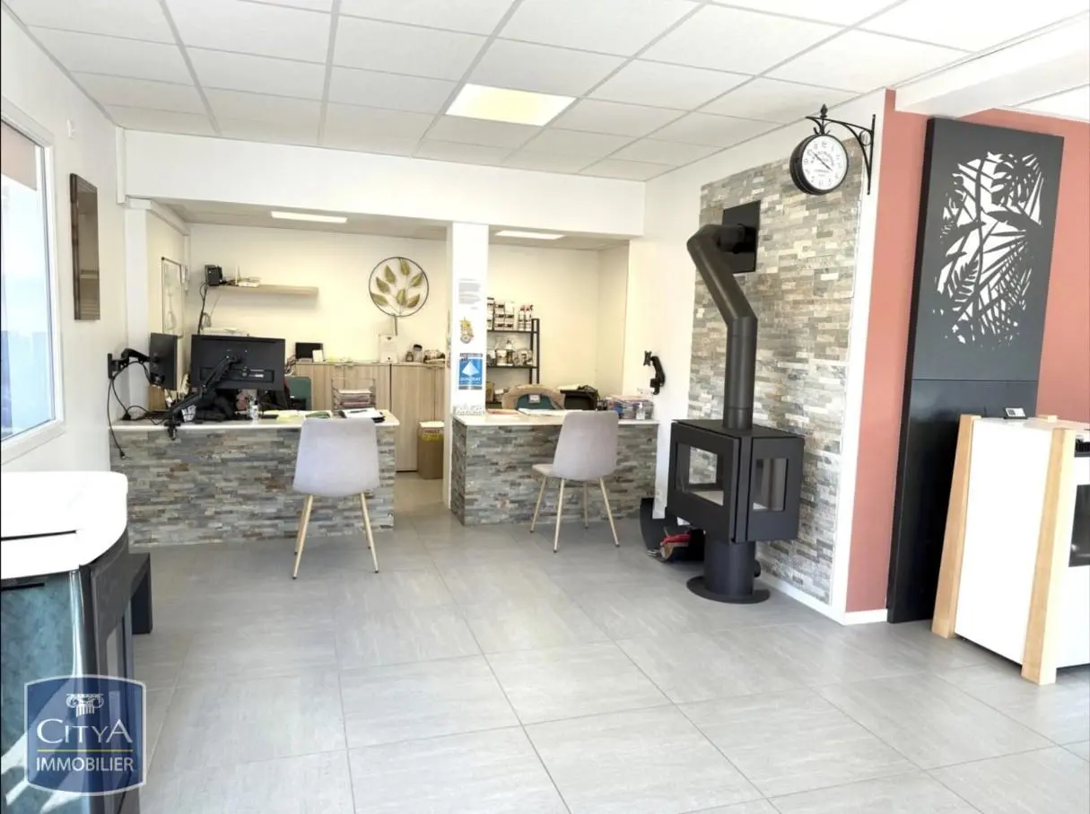 Photo 3 Immeuble 300m²