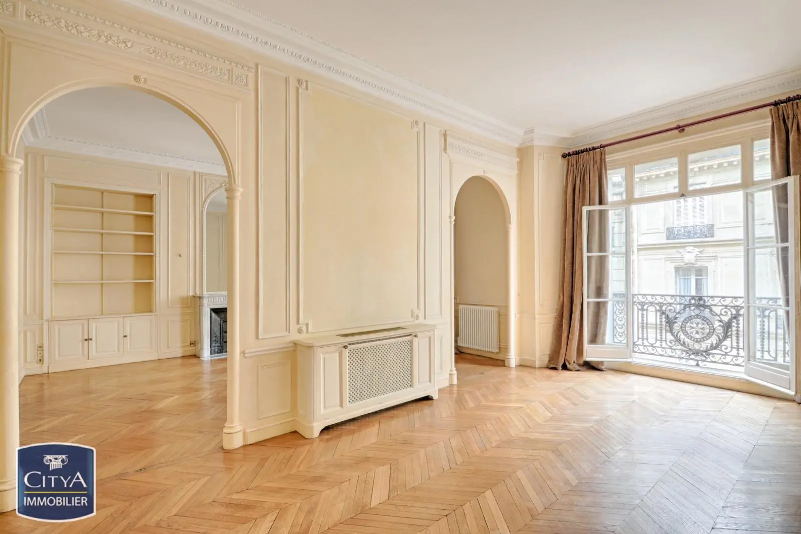 Photo 1 Appartement 5 pièces 155.25m²