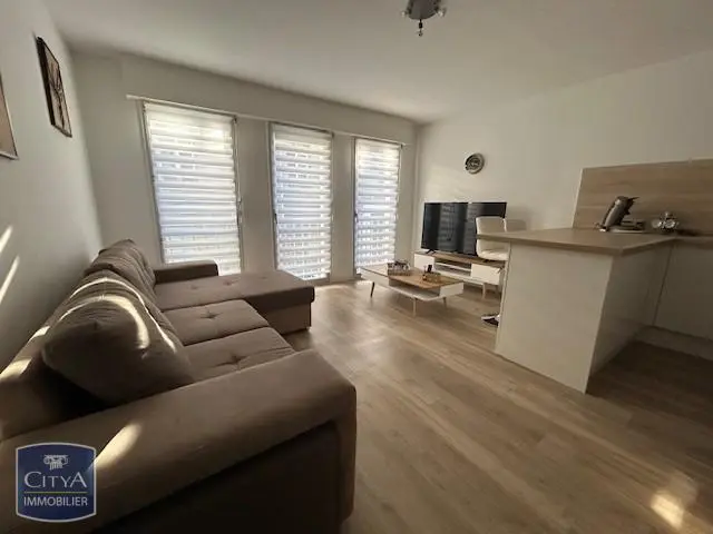 Photo 2 Appartement 1 pièce 29.84m²