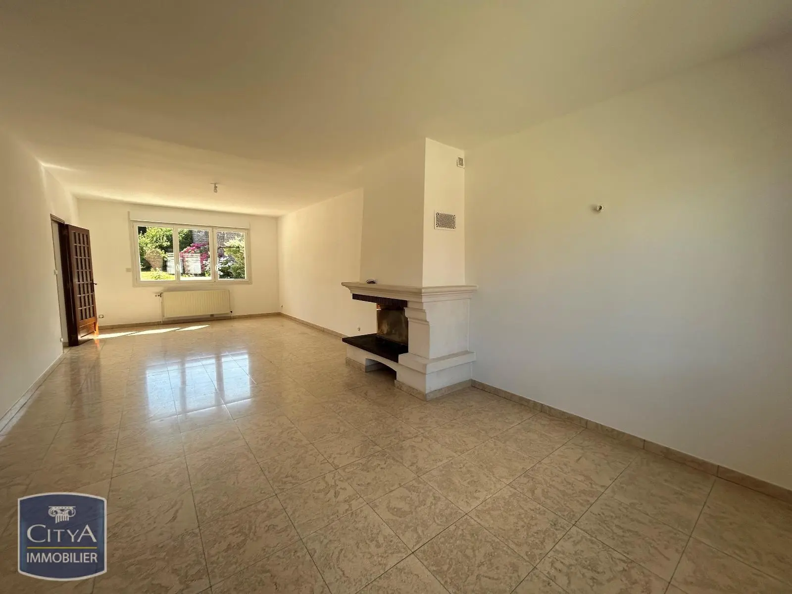 Photo 2 Maison 5 pièces 177.45m²