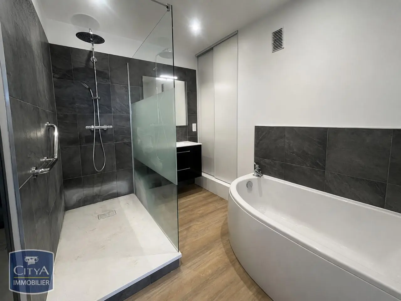Photo 7 Appartement 4 pièces 107.6m²