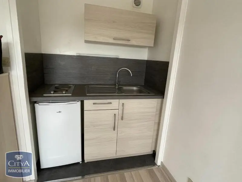 Photo 2 Appartement 1 pièce 20.96m²