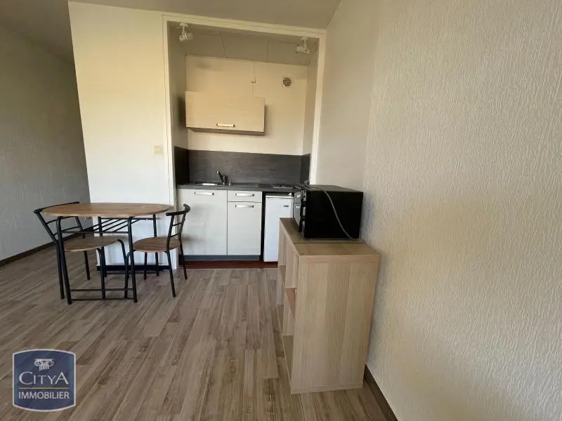 Photo 2 Appartement 1 pièce 20.96m²