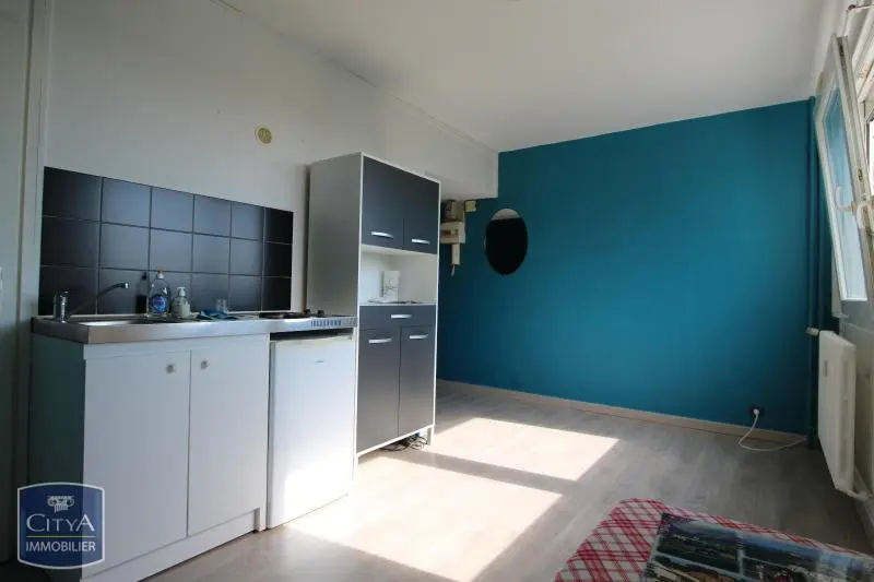 Photo 1 Appartement 1 pièce 18.8m²