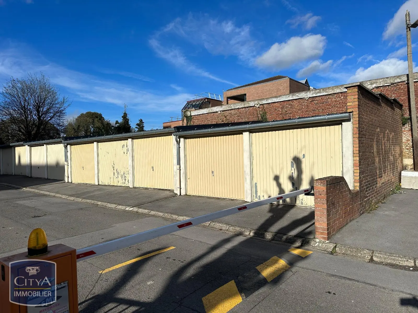 Photo 1 Parking 12m²