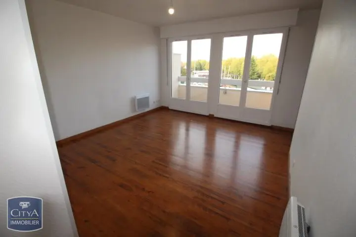 Photo 2 Appartement 1 pièce 31.8m²
