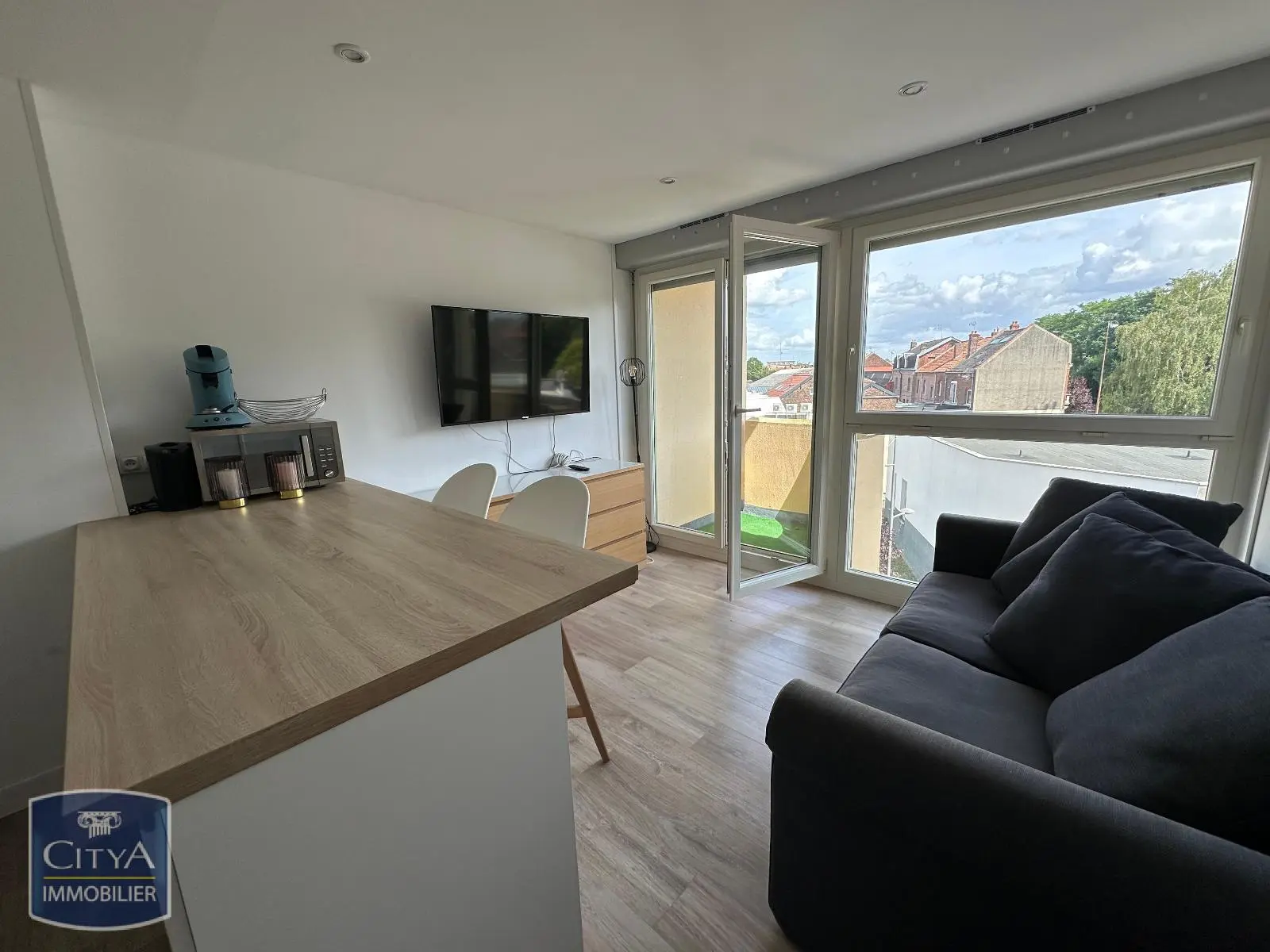 Photo 1 Appartement 1 pièce 20.96m²