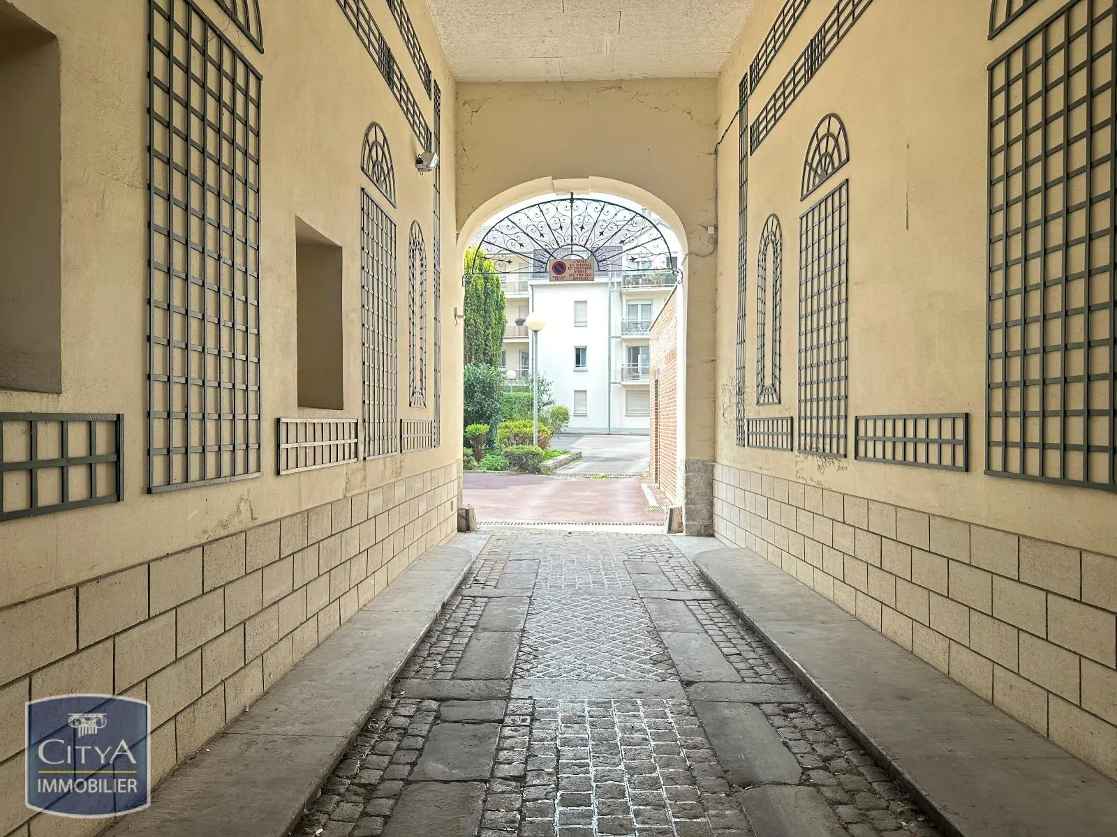 Photo 2 pour Parking Photo 2 Parking