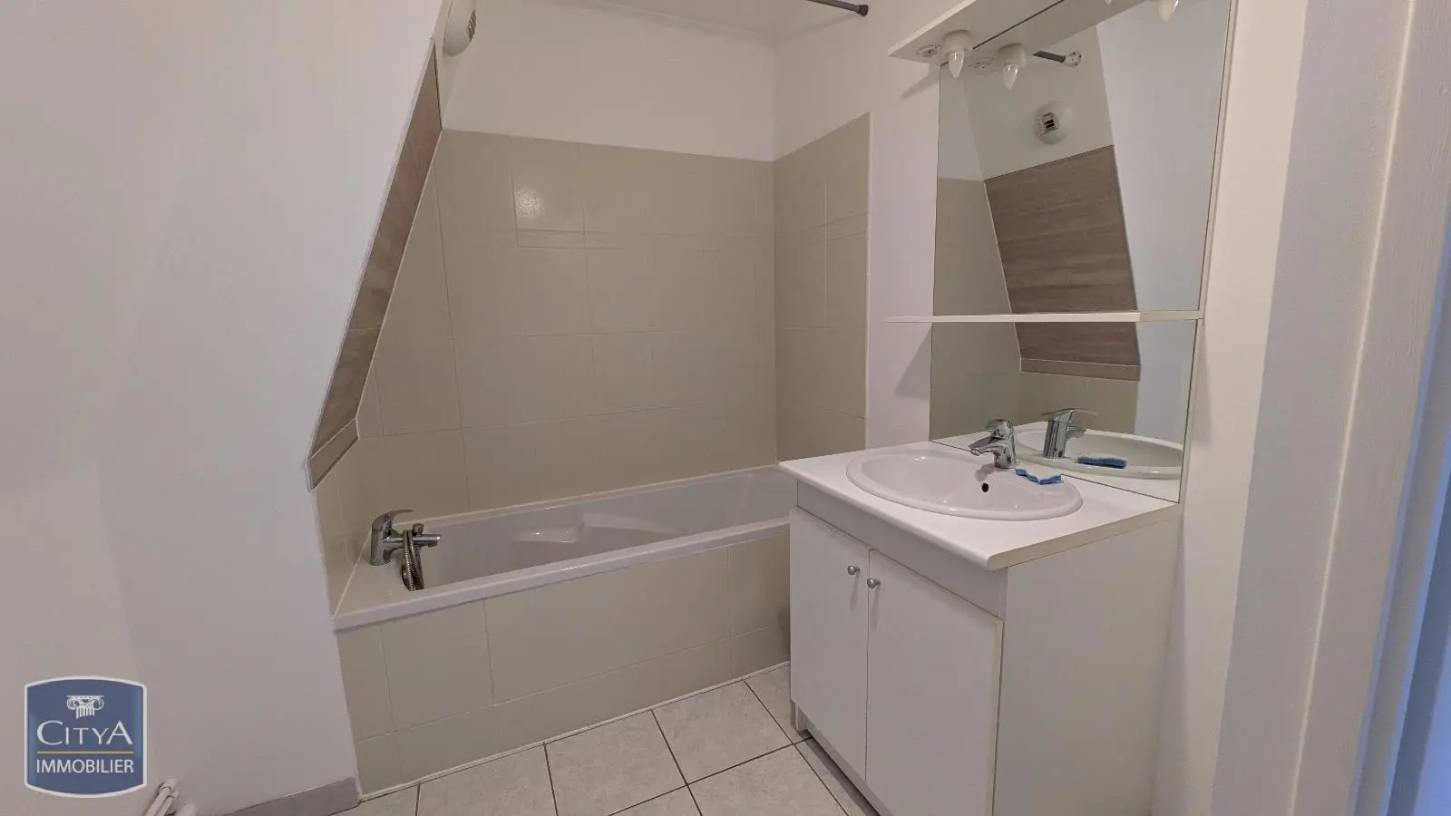 Photo 8 appartement Cambrai