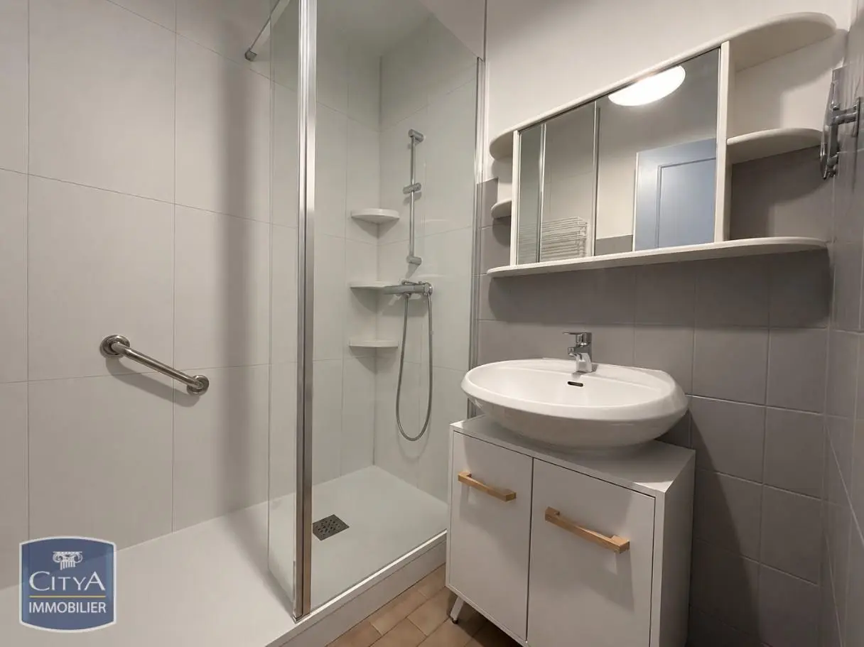 Photo 3 Appartement 2 pièces 46.87m²
