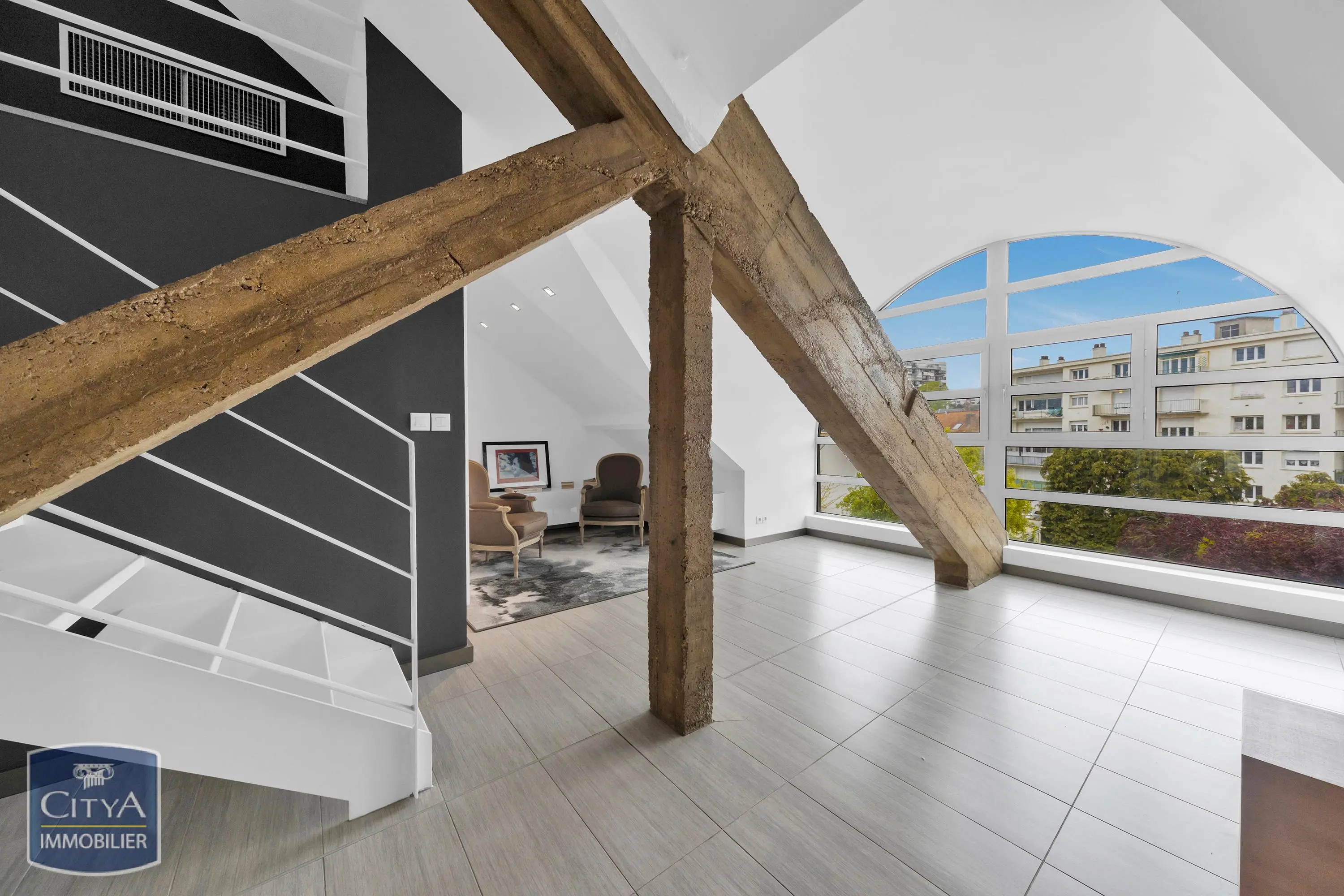 Photo 3 Appartement 4 pièces 133m²