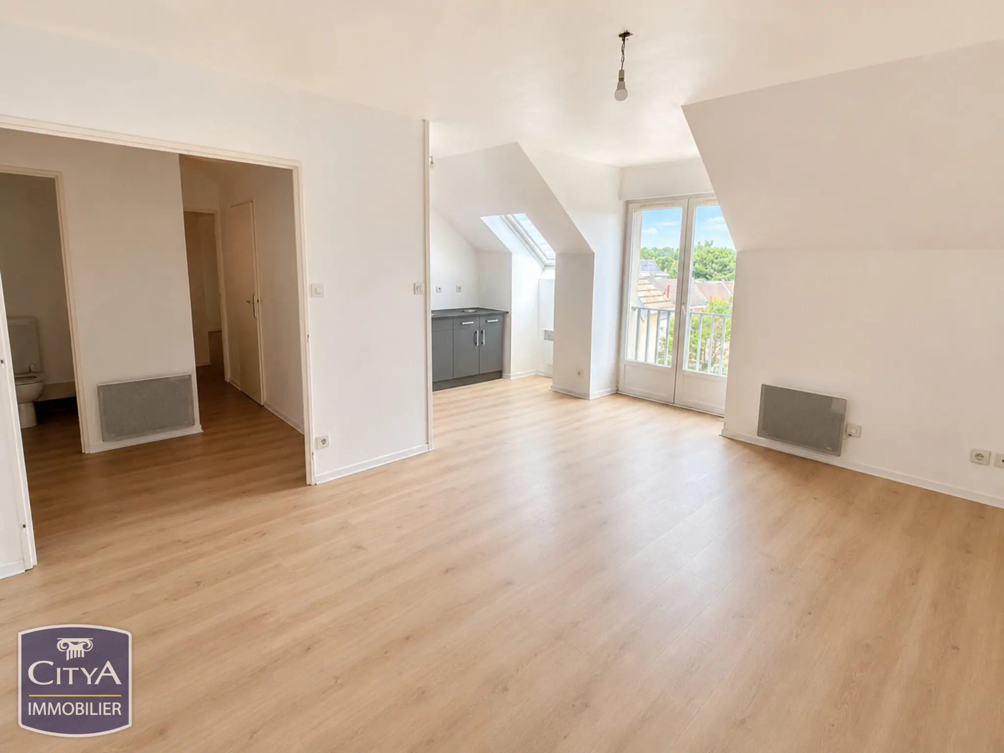 Photo 1 Appartement 1 pièce 33m²