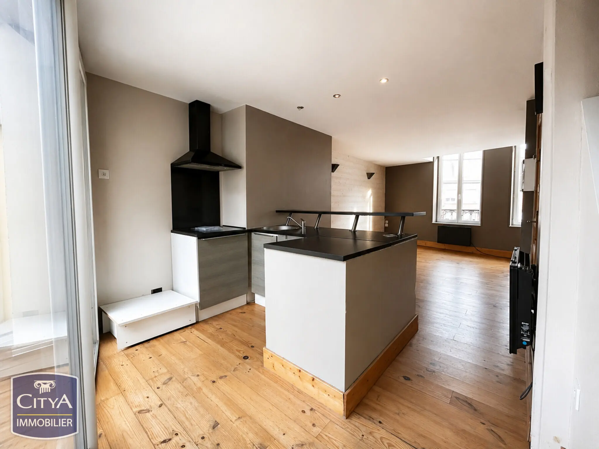 Photo 1 Immeuble 87.58m²