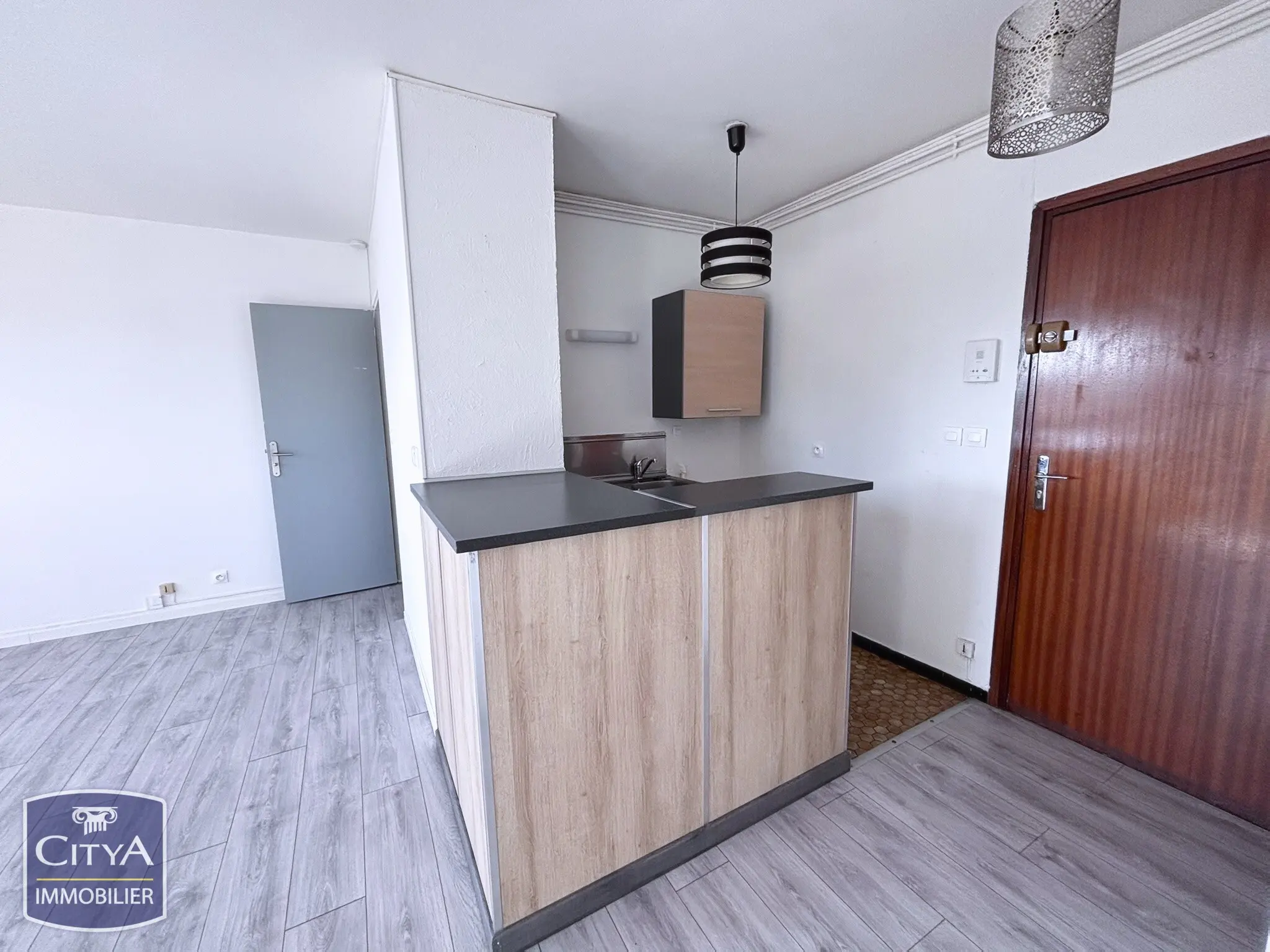Photo 2 Appartement 1 pièce 29.28m²