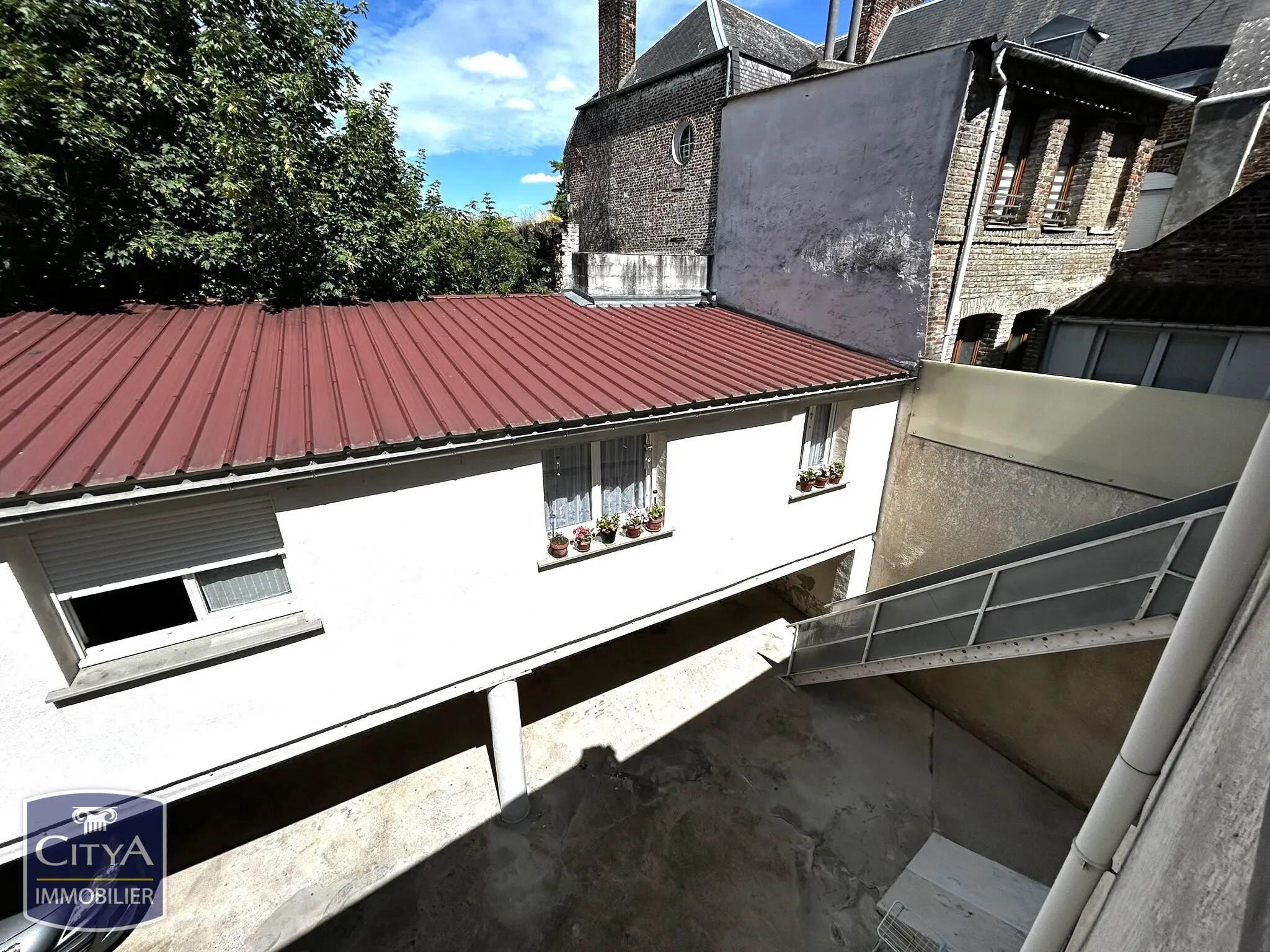 Photo 4 Immeuble 241.65m²