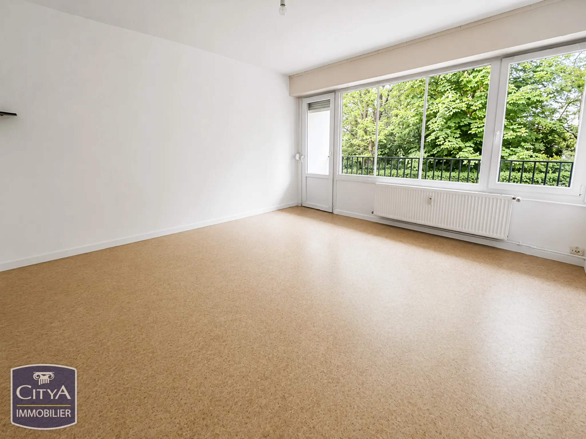 Photo 1 Appartement 1 pièce 31.8m²