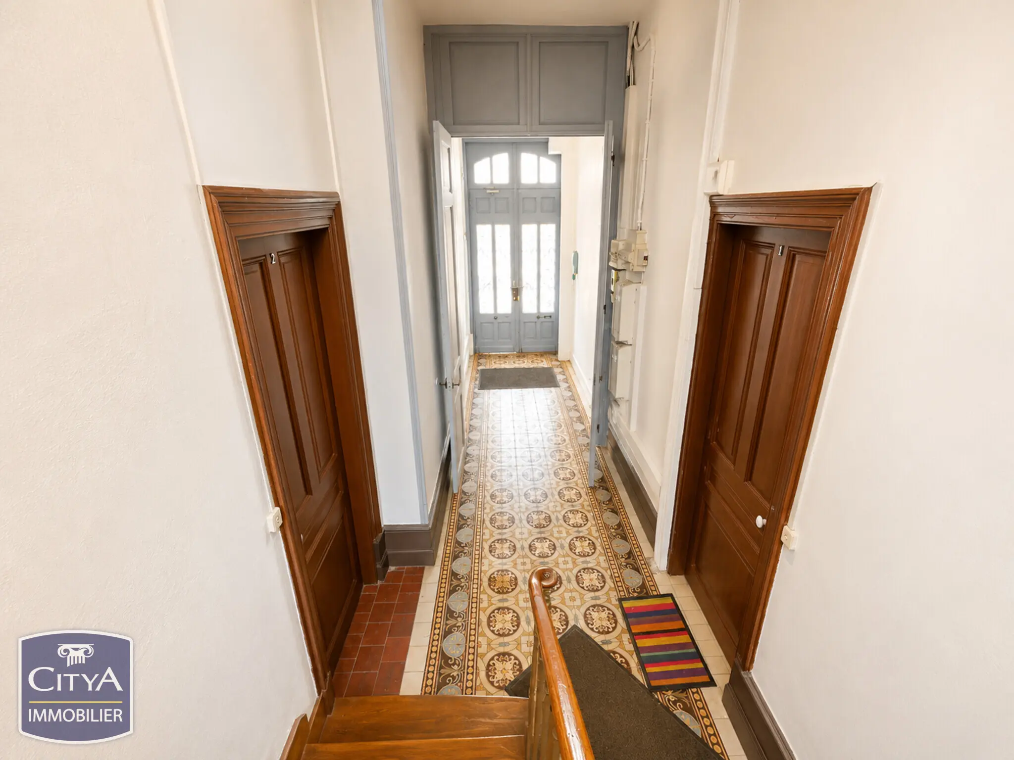 Photo 3 Immeuble 250m²