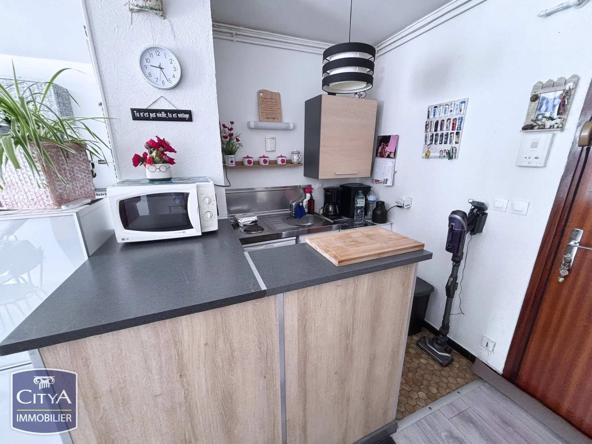 Photo 1 Appartement 1 pièce 29.28m²