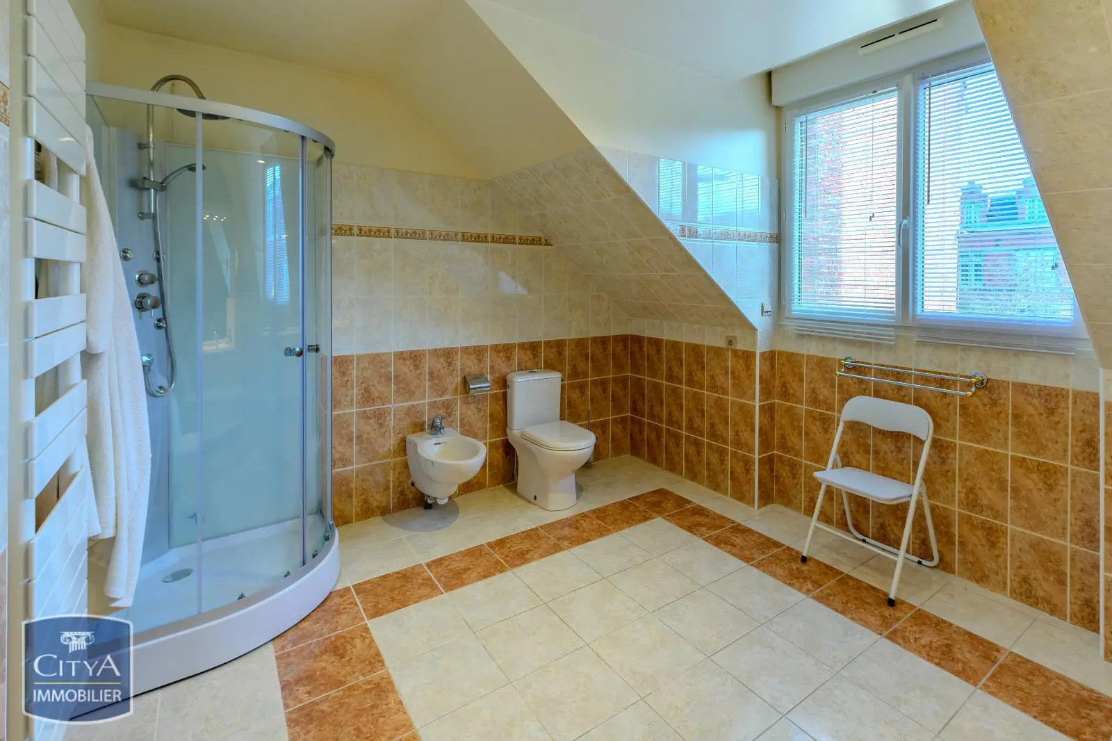 Photo 8 Maison 10 pièces 187m²