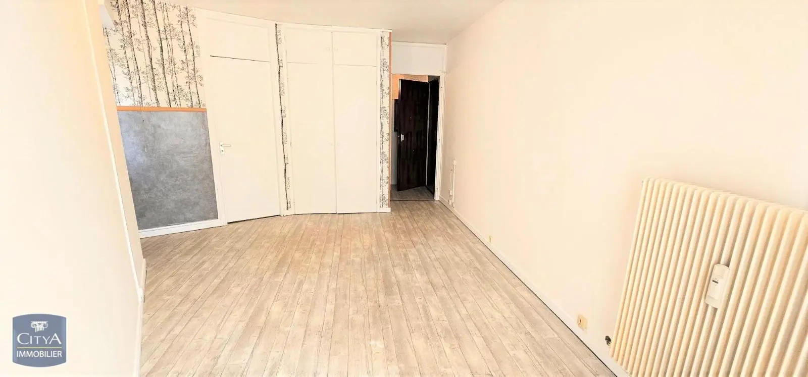 Photo 2 Appartement 1 pièce 21.98m²
