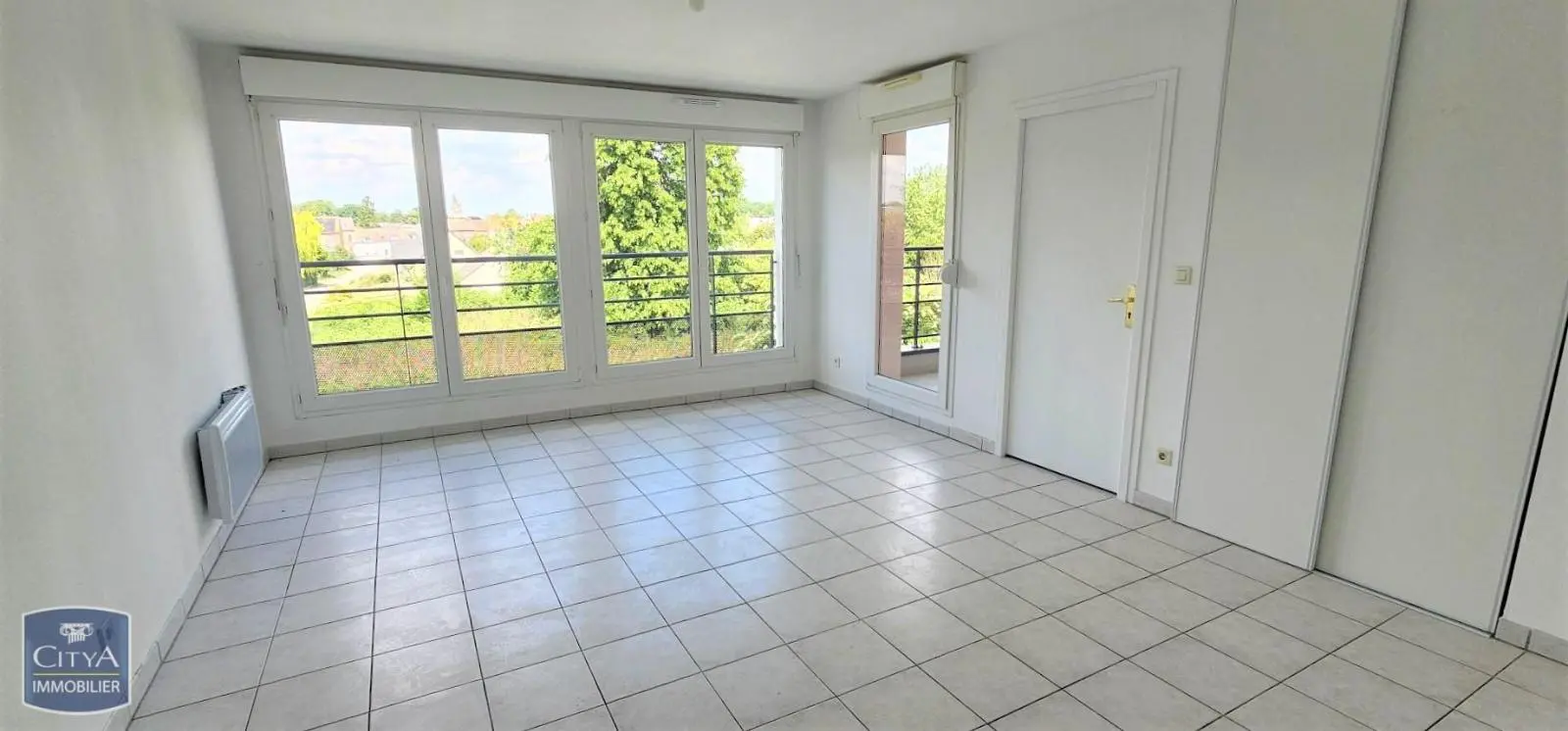Photo 2 Appartement 1 pièce 37m²