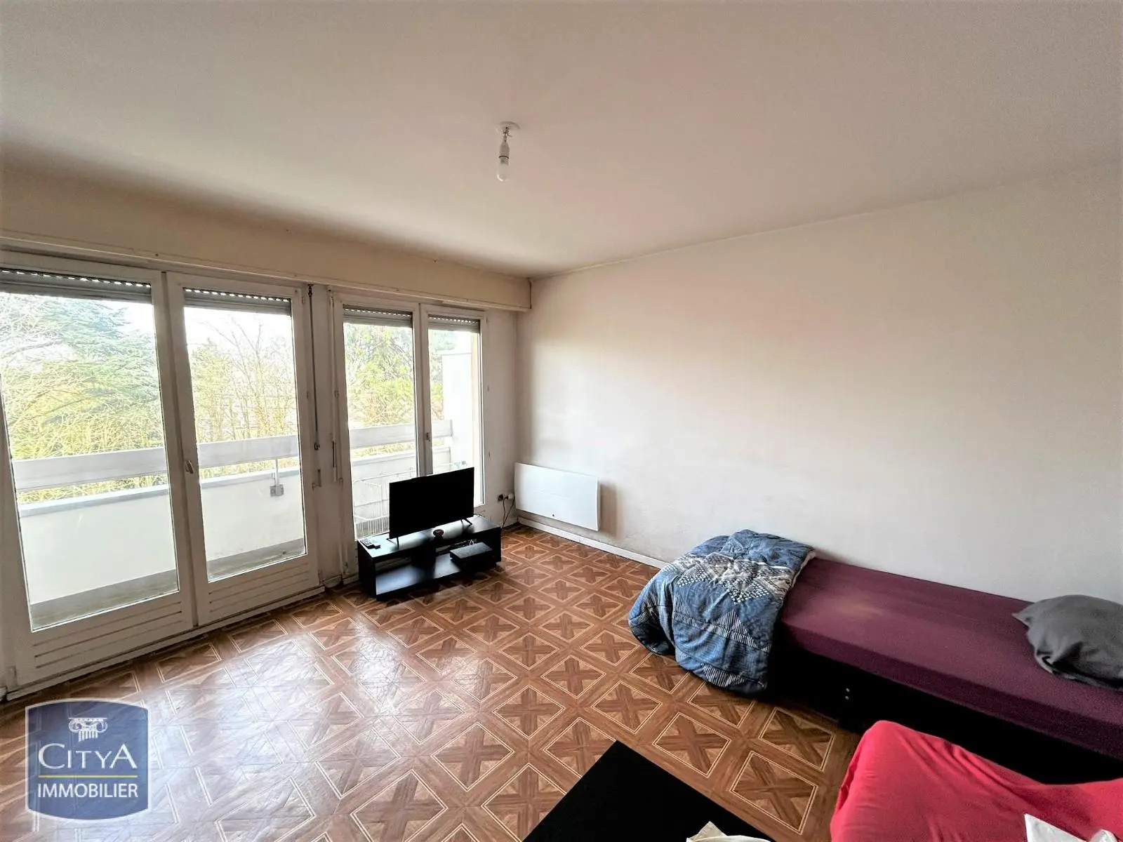 Photo 1 Appartement 1 pièce 30.98m²