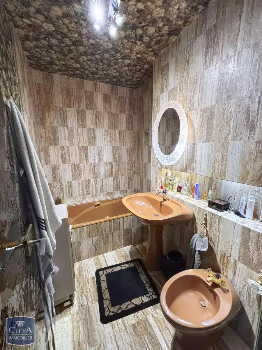 Photo 13 Appartement 5 pièces 135m²