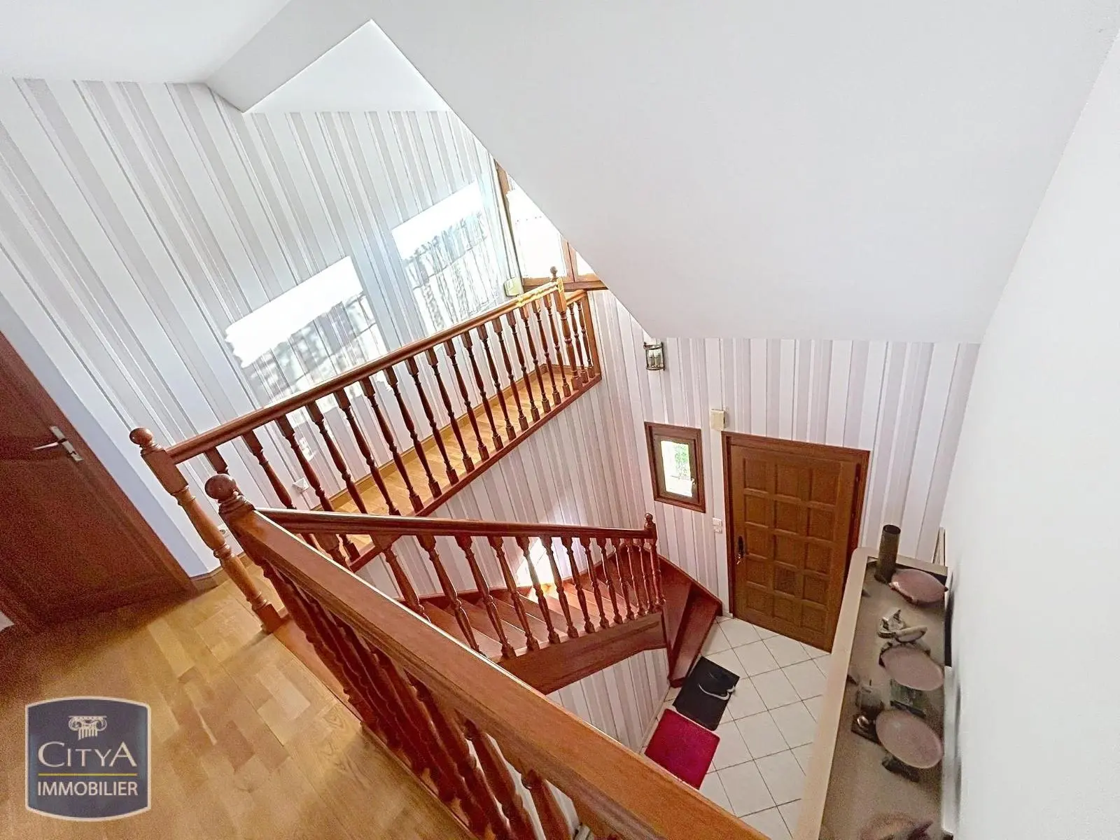 Photo 2 Maison 6 pièces 156m²