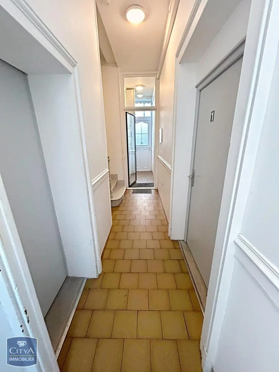 Photo 2 Immeuble 195m²