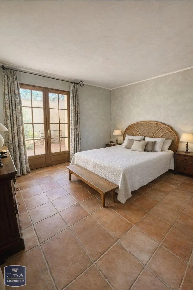 Photo 5 Maison 9 pièces 167m²