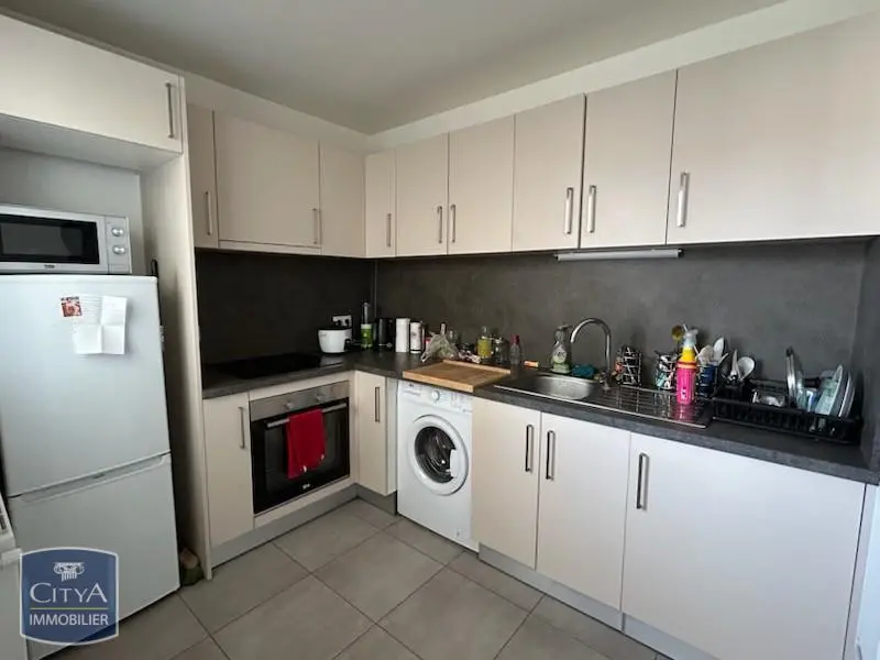 Photo 1 Appartement 1 pièce 32.09m²