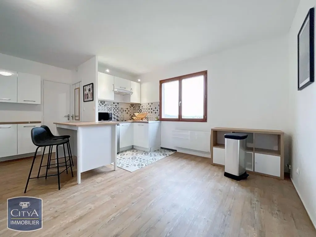 Photo 1 Appartement 1 pièce 27.57m²