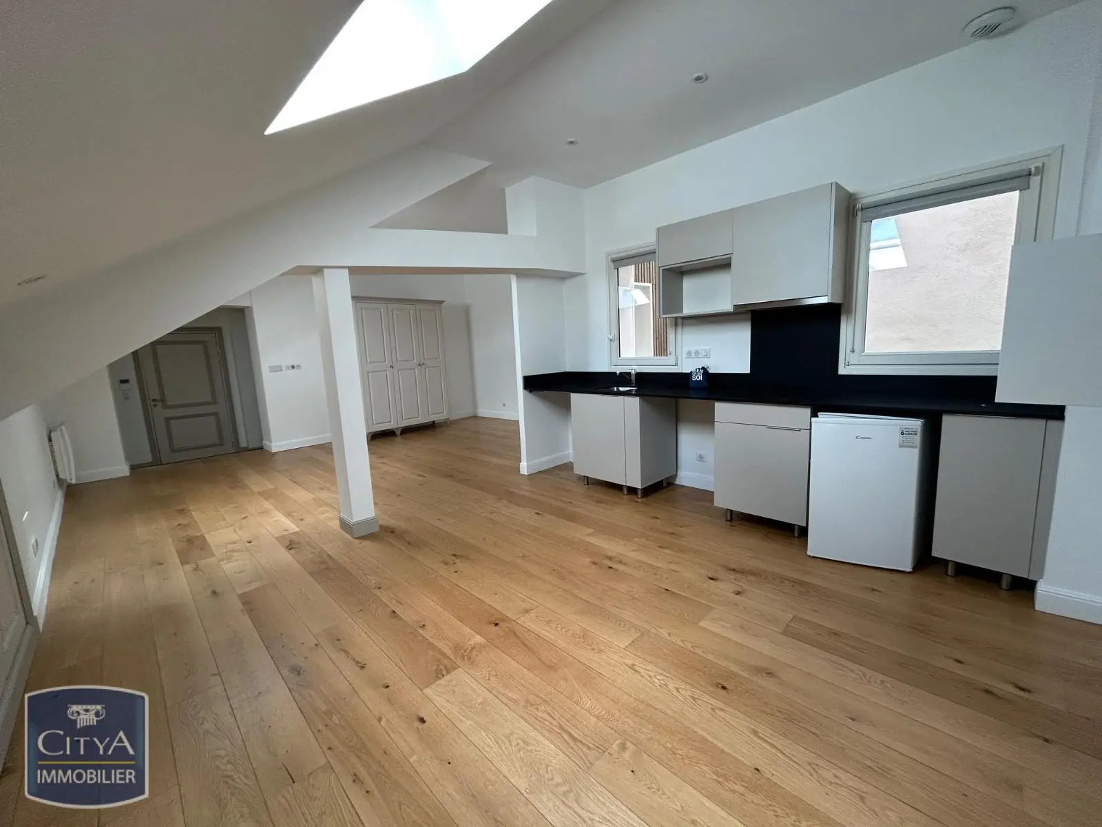Photo 2 Appartement 1 pièce 40.6m²