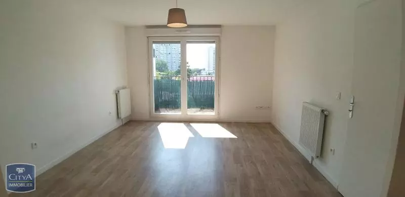 Illustration pour Appartement 2 pièces 43.31m² Photo Appartement 2 pièces 43.31m²
