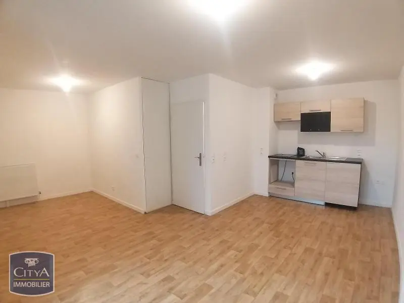 Photo 3 Appartement 1 pièce 32.44m²