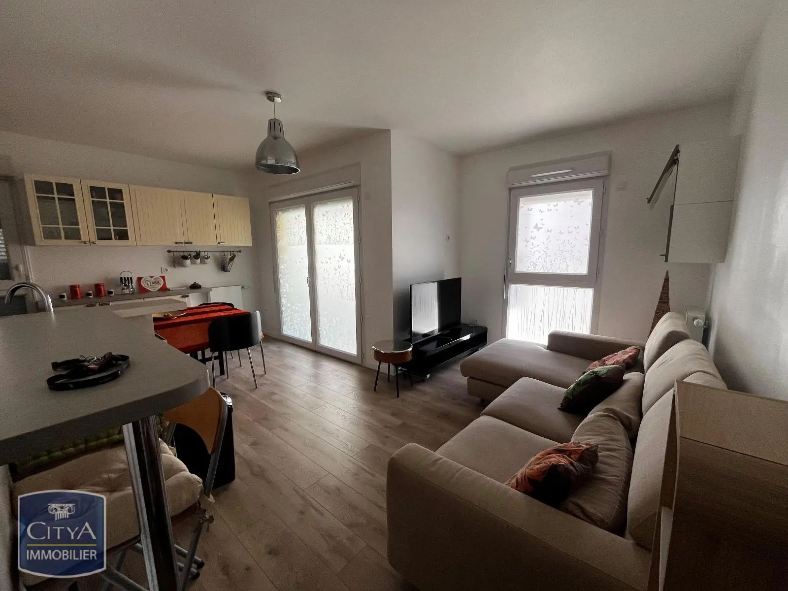 Photo 1 Appartement 3 pièces 56.01m²