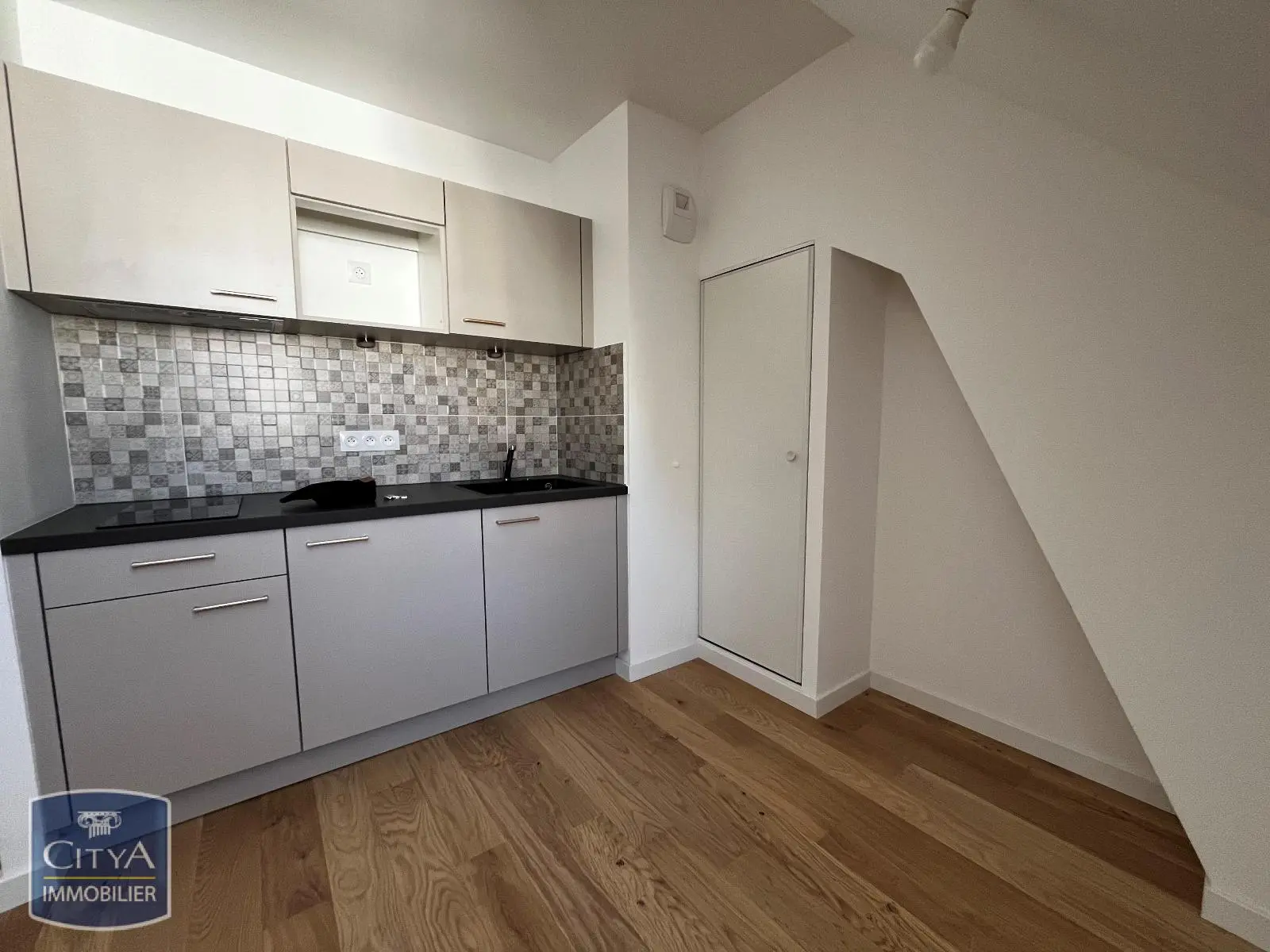 Photo 4 Appartement 1 pièce 27.6m²