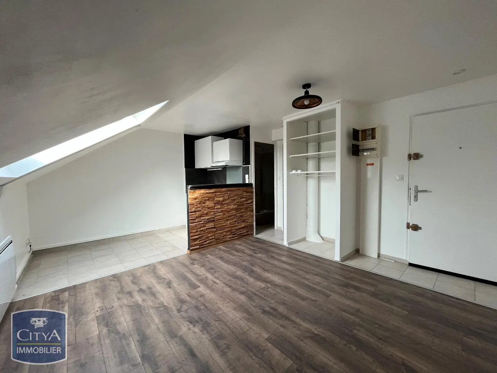 Photo 2 Appartement 1 pièce 19.51m²