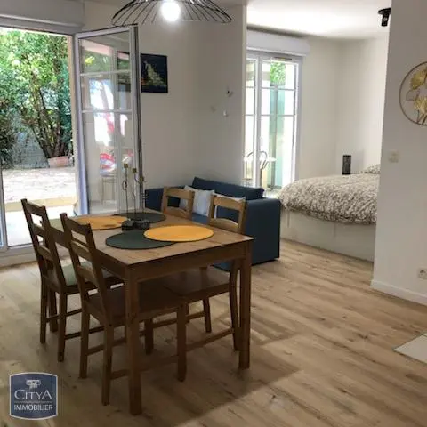 Photo 1 Appartement 1 pièce 40m²