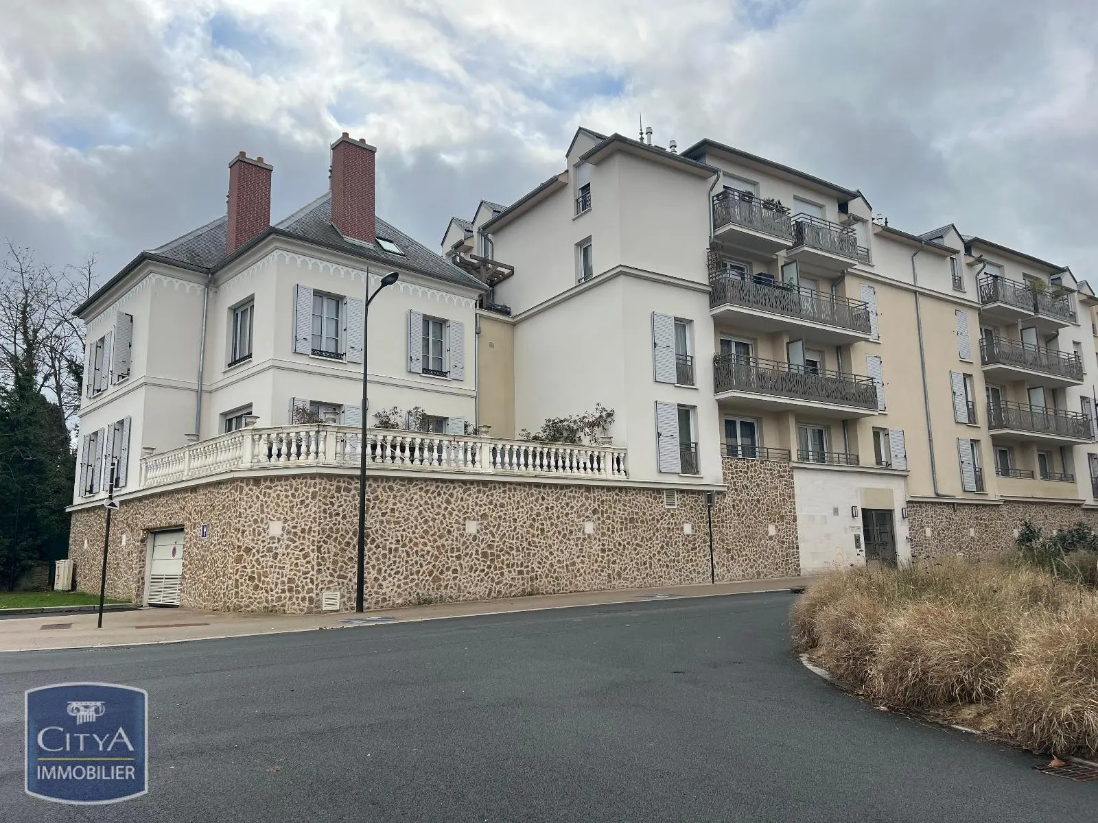 Photo 1 Appartement 1 pièce 30m²